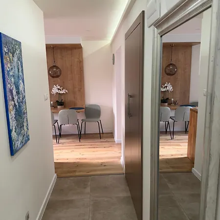 2 Izbovy Moderny Centrum Apartamento