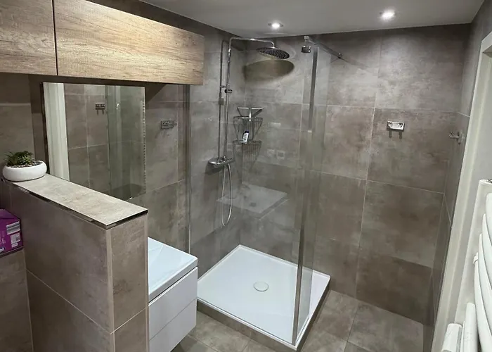 2 Izbovy Moderny Centrum